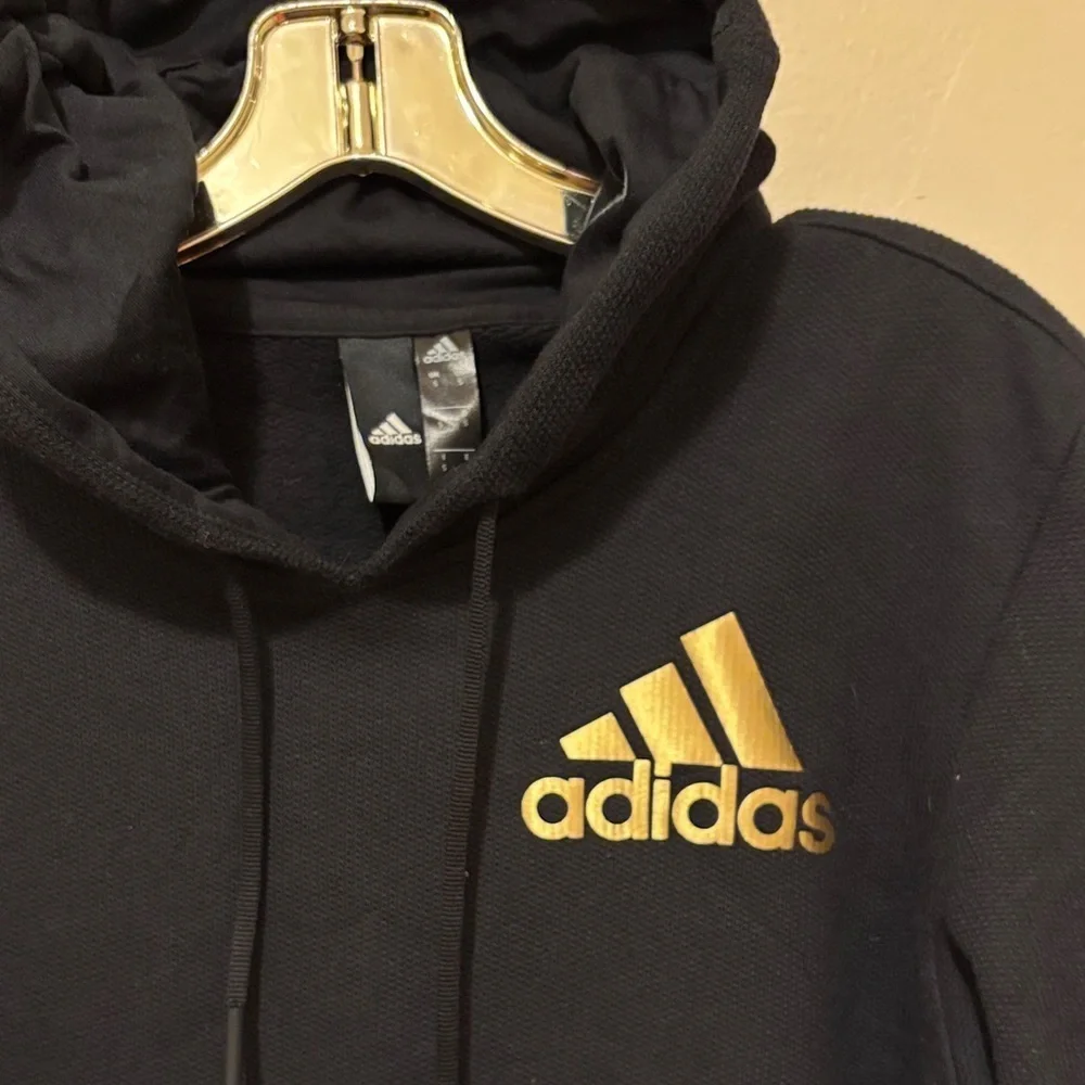 adidas sleek black